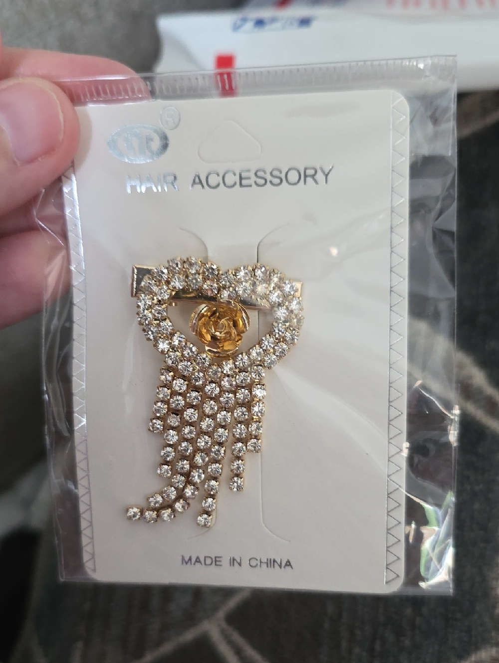 Gold-tone Rhinestone Heart Fringe Hair Clip